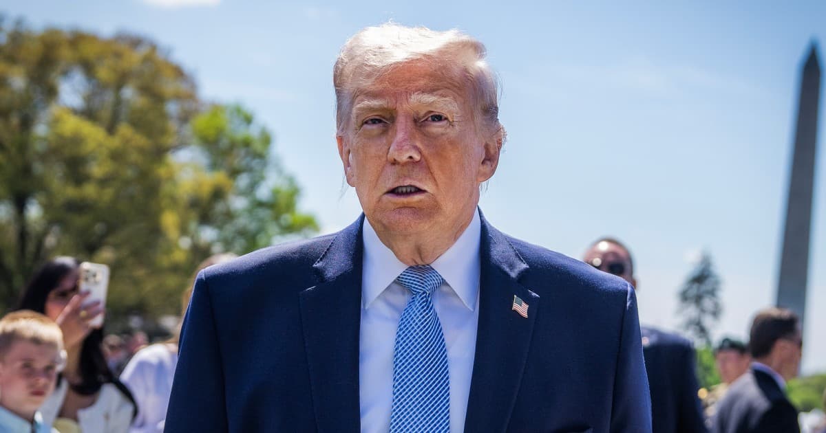 Trump Blasts Carlson, Kelly, Owens and Jones as Losers and Nut Jobs