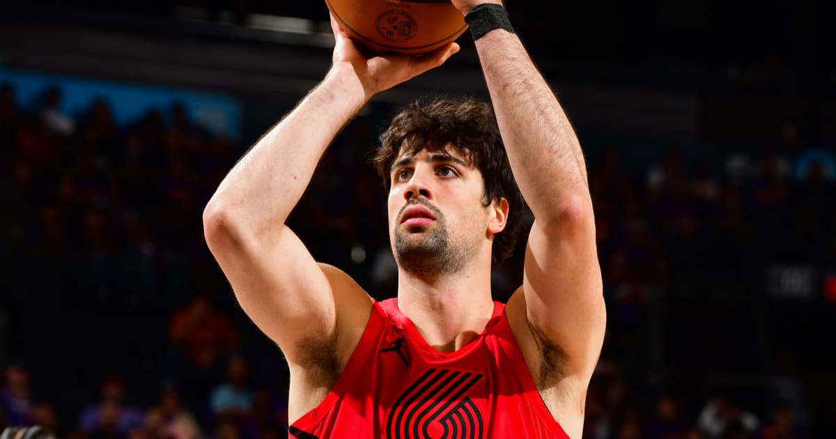 Trail Blazers reach playoffs after Chauncey Billups gambling probe shock