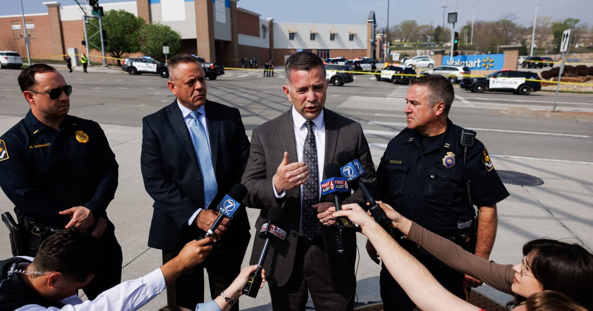 Nebraska woman with schizophrenia fatally shot after holding toddler at knifepoint