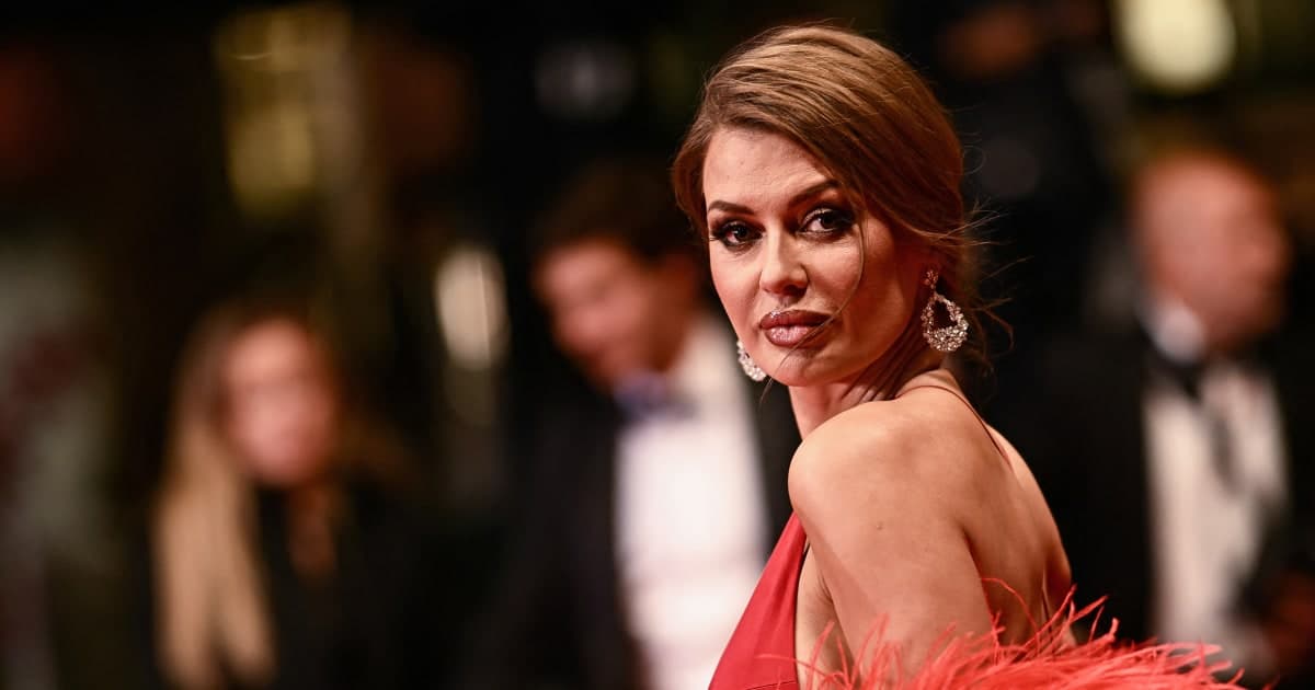 Victoria Bonya urges Putin to hear Russians' fears, slams officials' silence