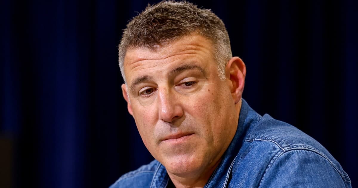 Vrabel addresses photos with Dianna Russini, says talks were productive