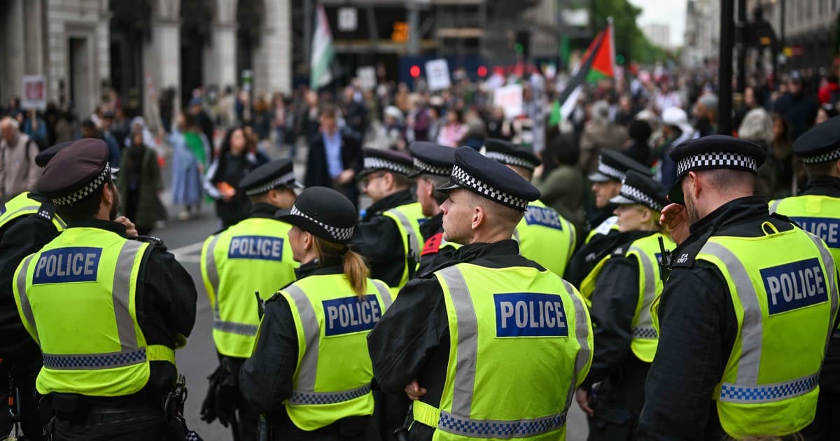 London police mount huge operation as rival protests and cup final clash
