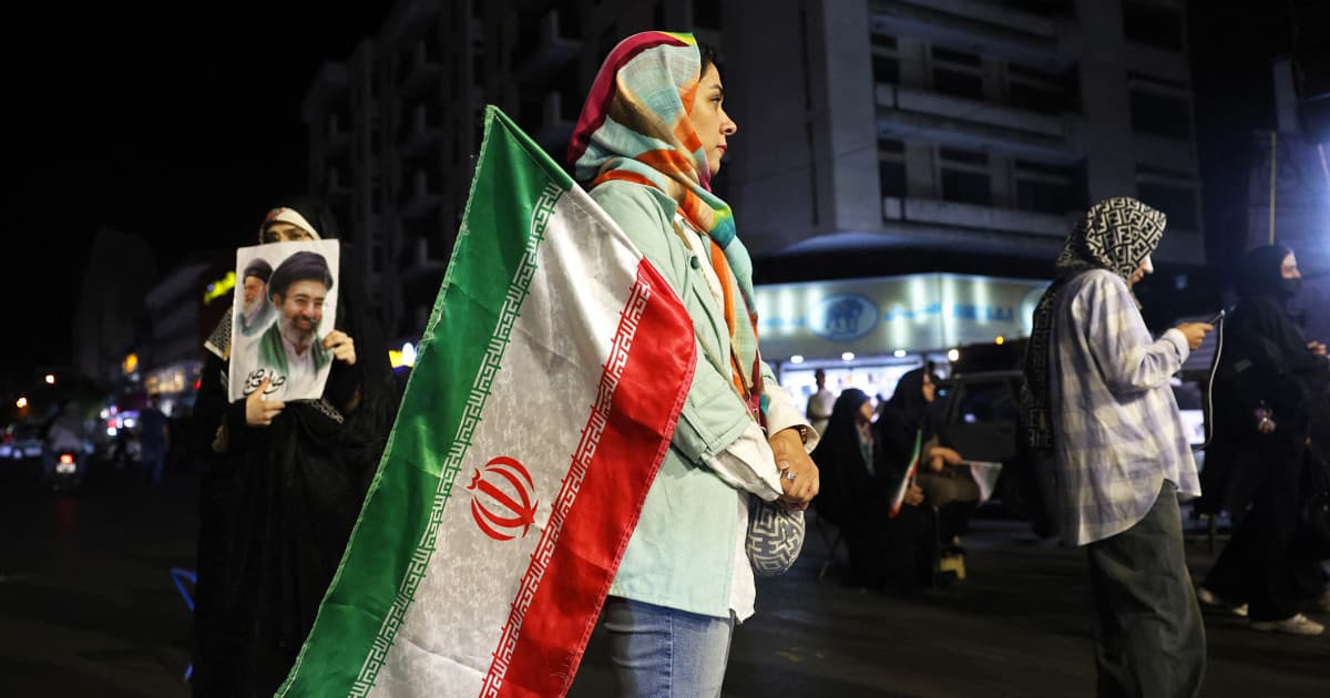 Trump says Iran talks in final stages as deal deadline nears