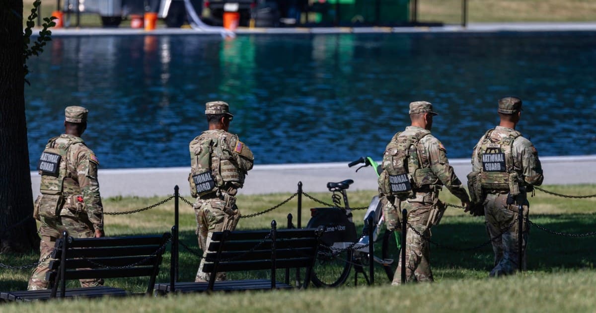 Man detained at Lincoln Memorial pool amid Trump vandalism claims
