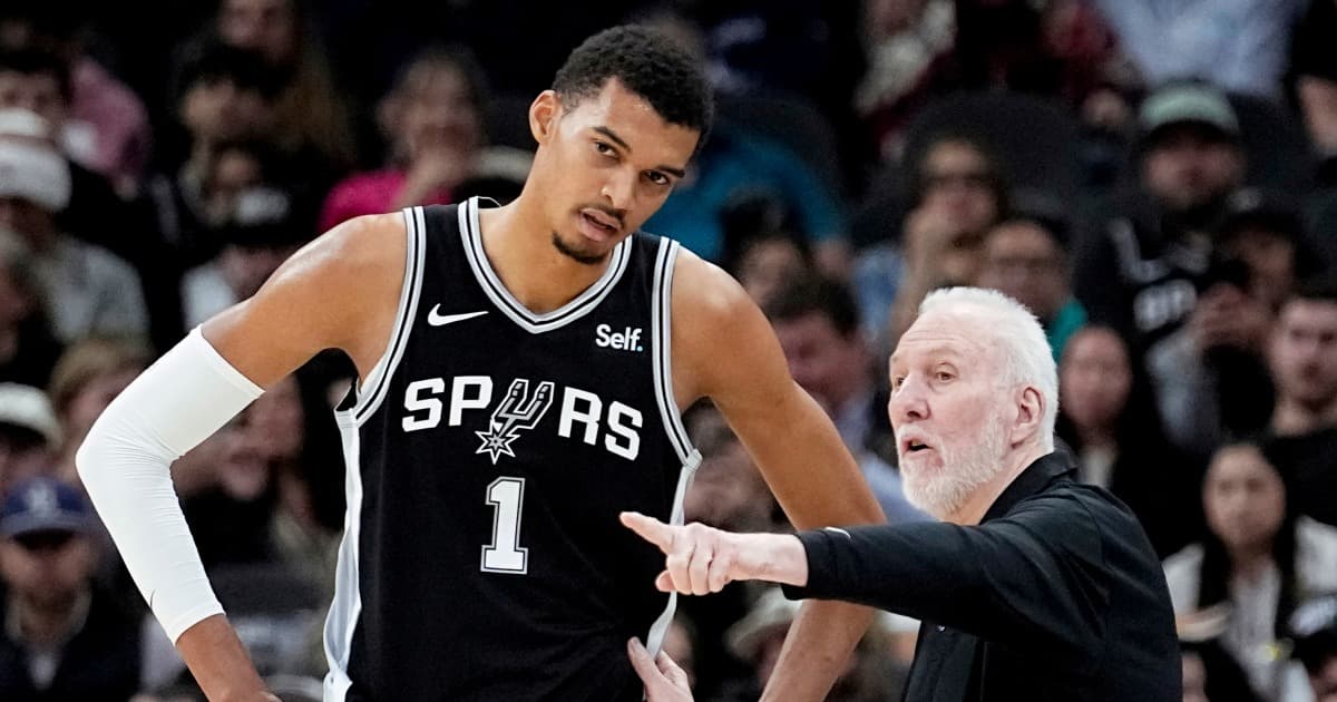 Popovich remains Spurs mentor as Johnson takes over head coach role