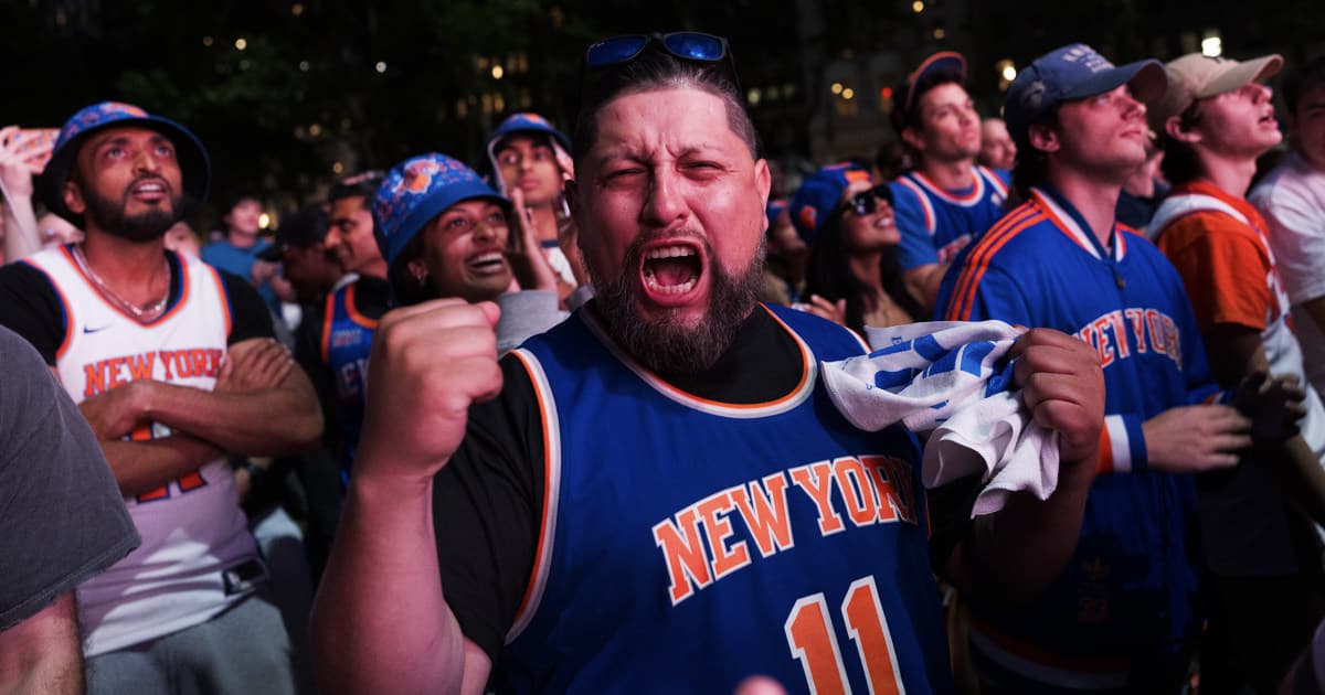 Hochul blasts Ticketmaster, Spurs over ticket ban for Knicks fans