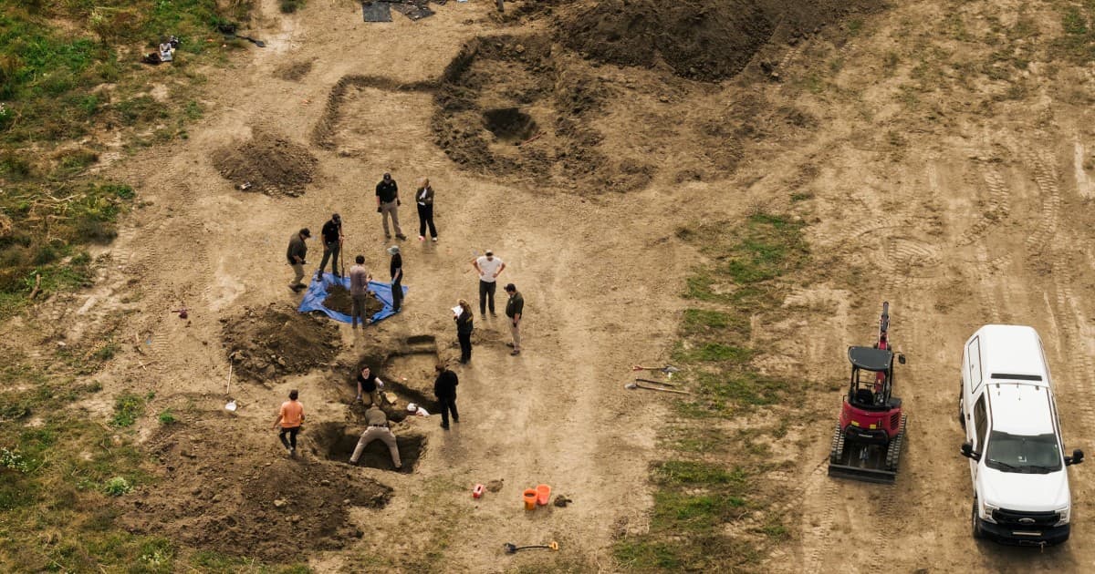 117 dead dogs found at Northern California rescue, abuse probe widens