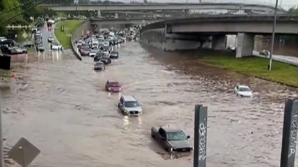 Torrential rain and flooding disrupt Memorial Day travel across the U.S.