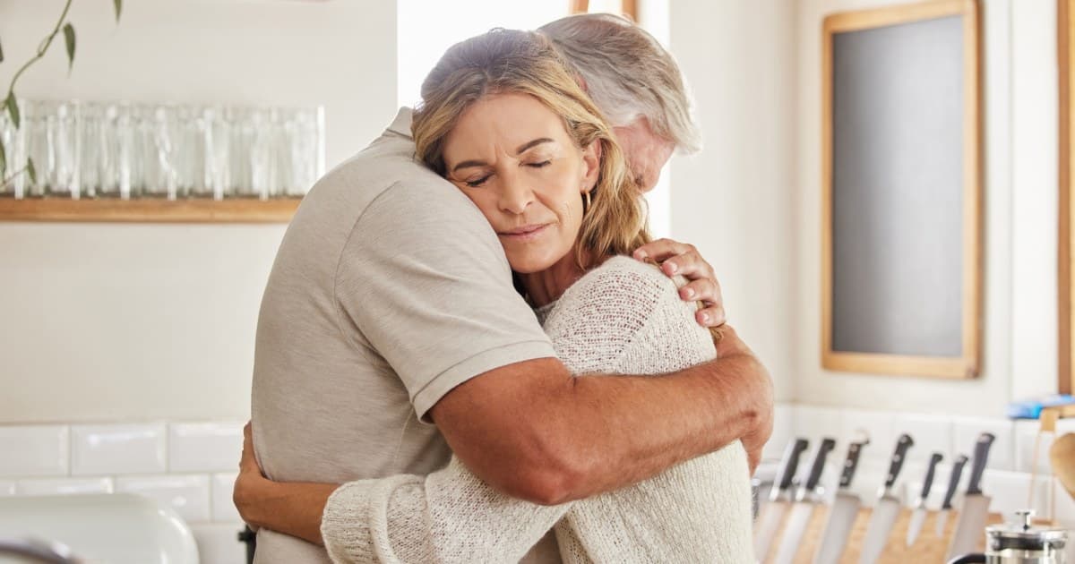 Thoughtful sympathy gifts to comfort grieving loved ones during the holidays