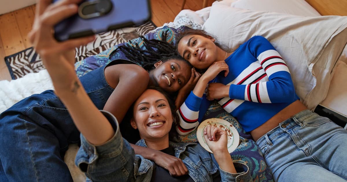 Practical gifts for 21-year-old women, from travel to self-care