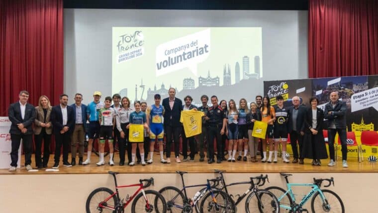 Barcelona attracts 4,000 volunteers for Tour de France Grand Départ