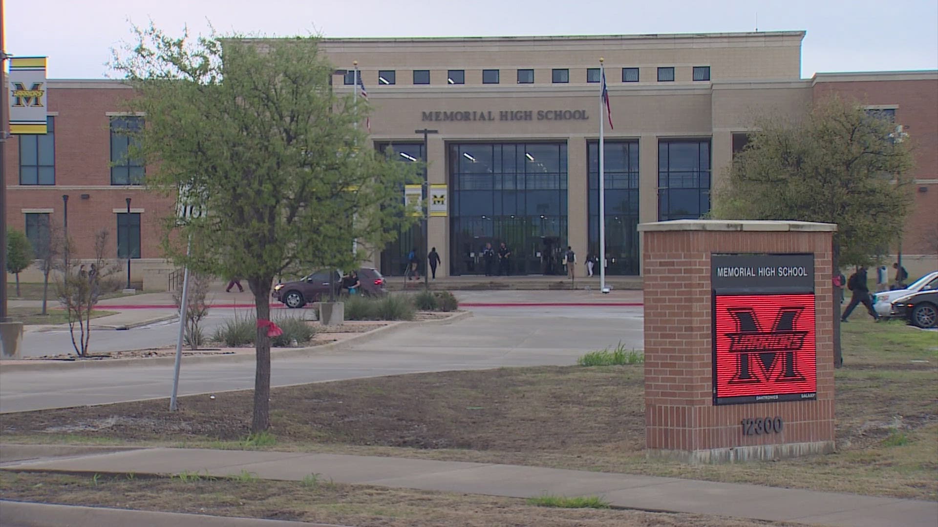 Hoax Bomb and Gun Threat Prompts Brief Lockdown at Frisco Memorial High