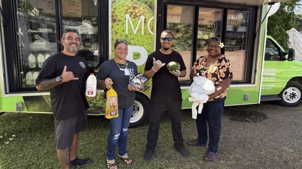 Mobile food bank brings groceries to remote North Shore residents