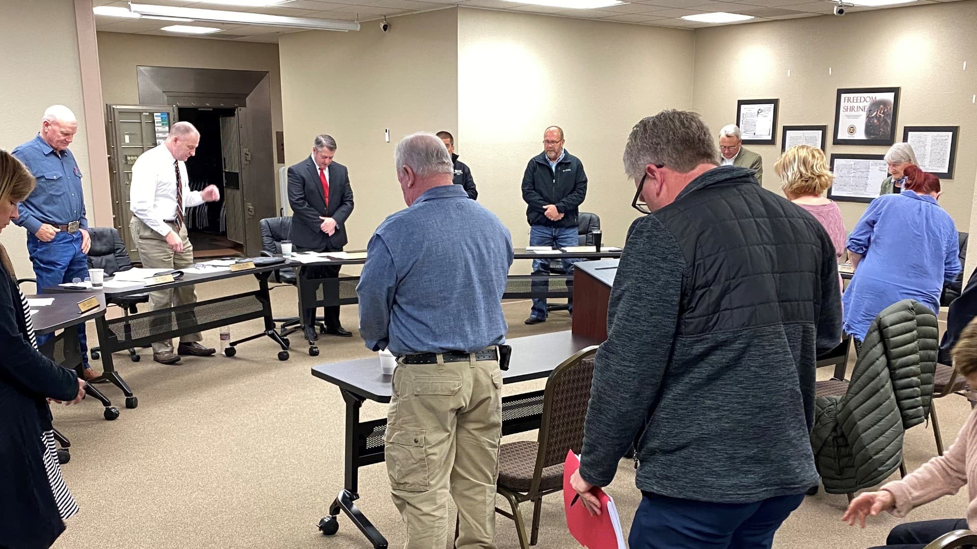 Coryell County court weighs deputy vehicles, bridge funding plans