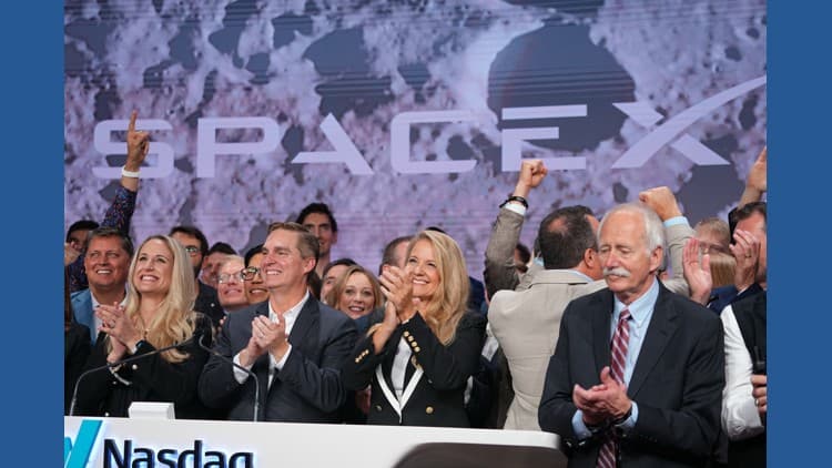 SpaceX debut makes Elon Musk the world’s first trillionaire on paper