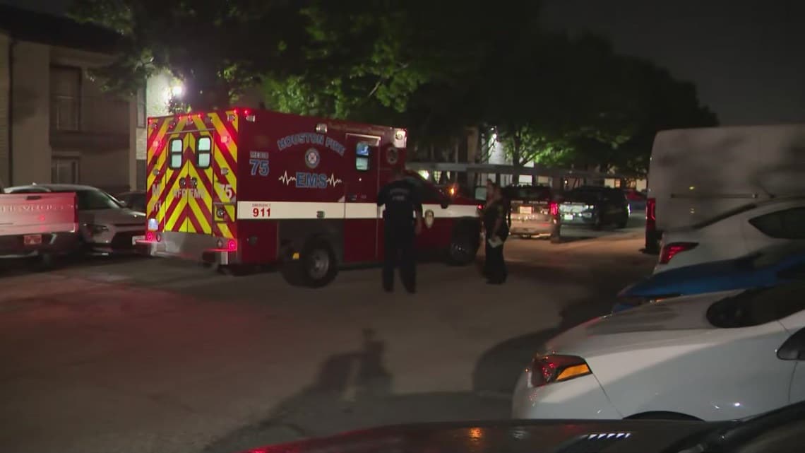 Police investigate infant death after grandmother's call in west Houston