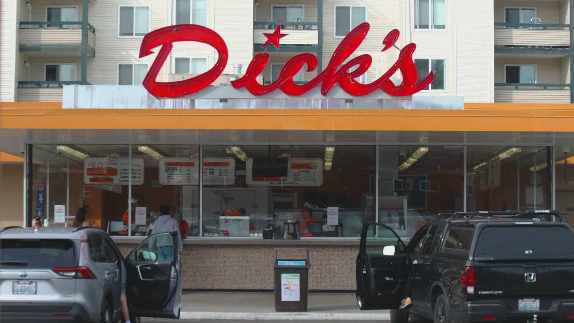 Dick's Drive-In Faces Class-Action Suit Over Unpaid Overtime, Missed Breaks