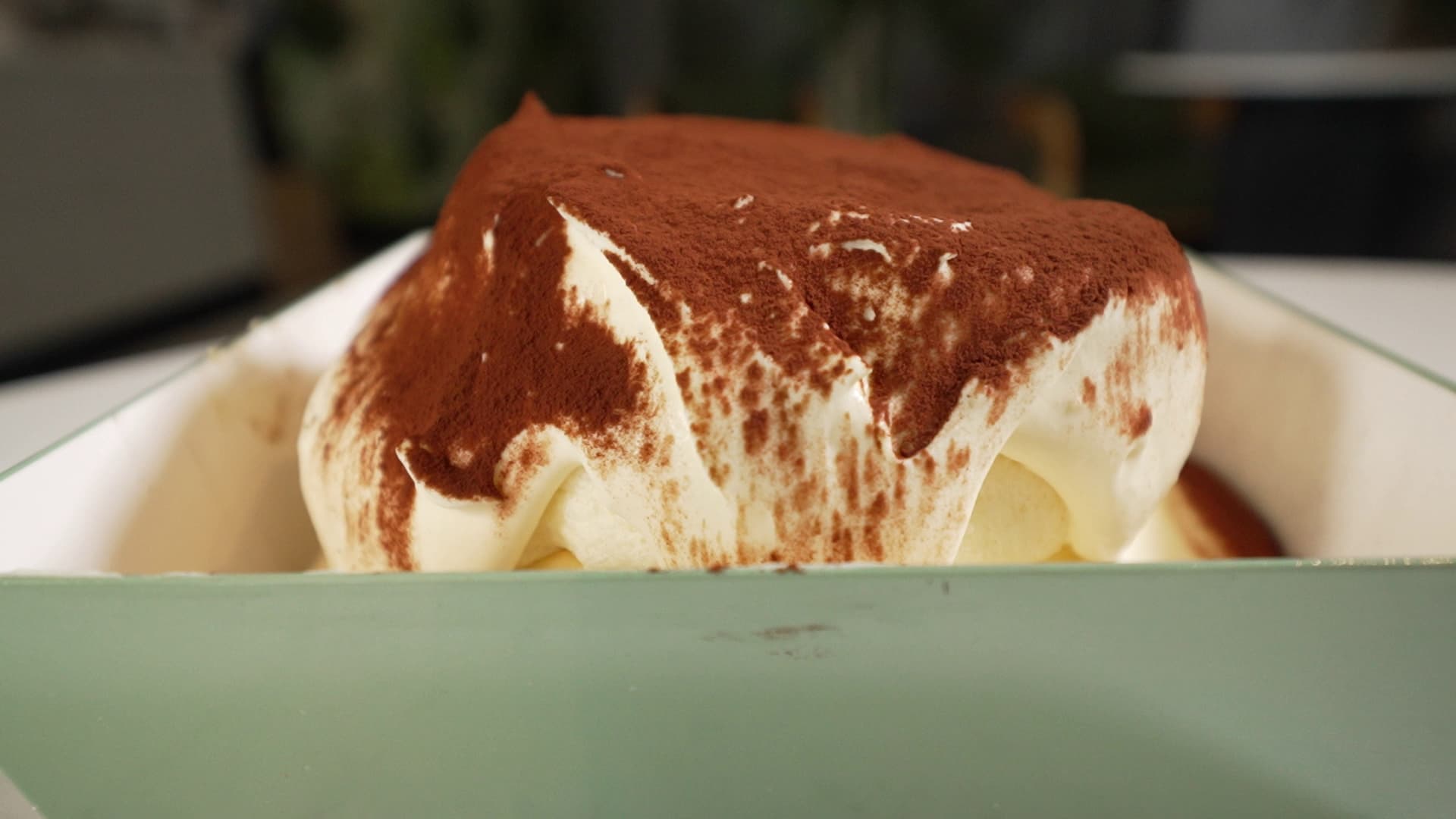 Renton Cafe Owner Plans Parrot-Friendly Expansion Alongside Famous Soufflé Pancakes