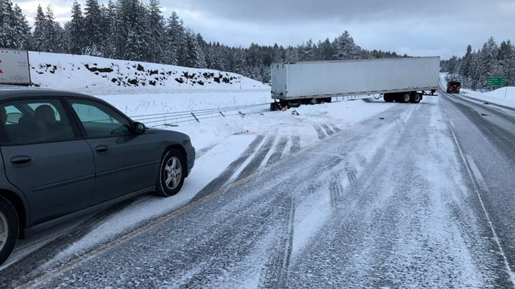 Winter Storm Crashes Close Eastbound I-84 Between Pendleton and Baker City