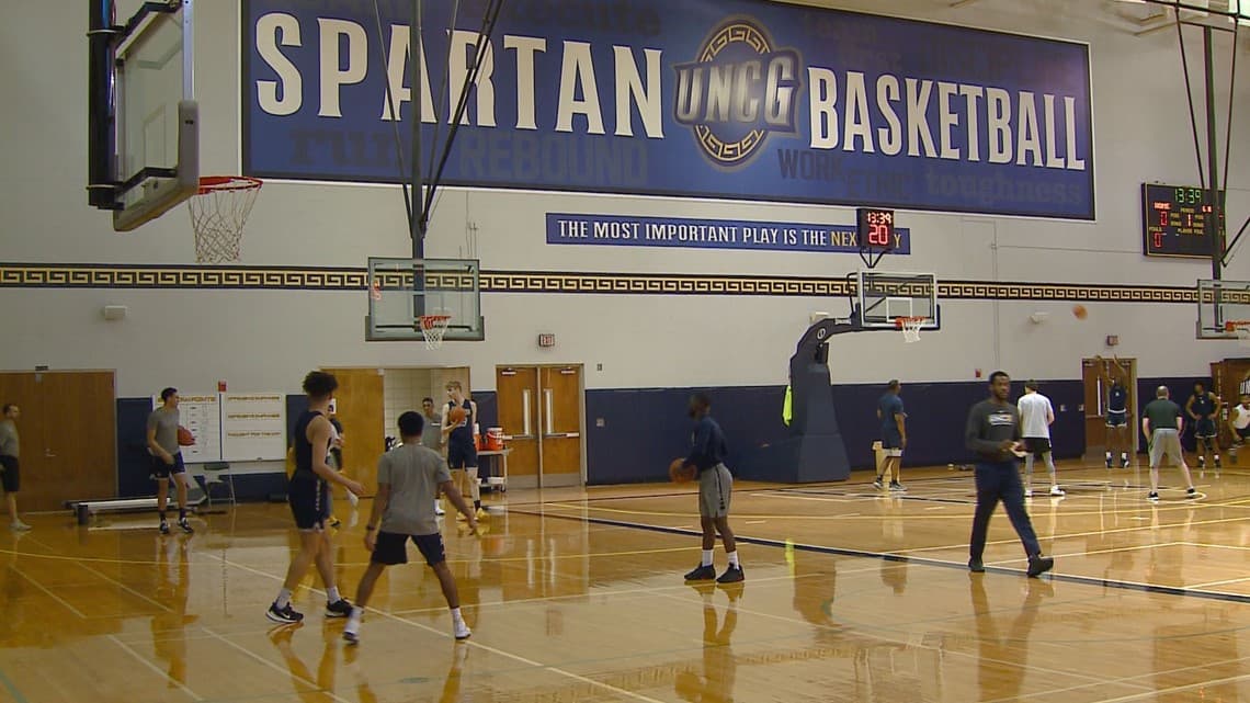 Greensboro's UNCG Spartans Hold Off Chattanooga 85-80 in SoCon Win