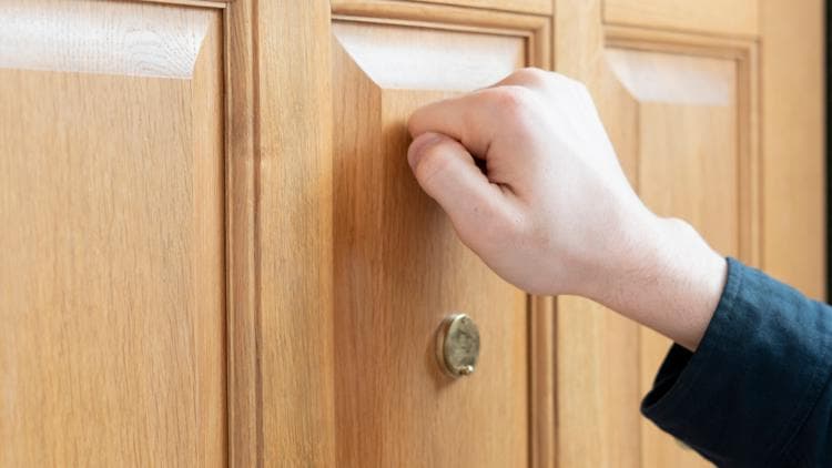 Hernando County warns residents after door-to-door scam posing as utility workers