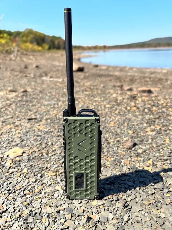 McClungC updates Lilygo T-Beam Meshtastic case for better usability