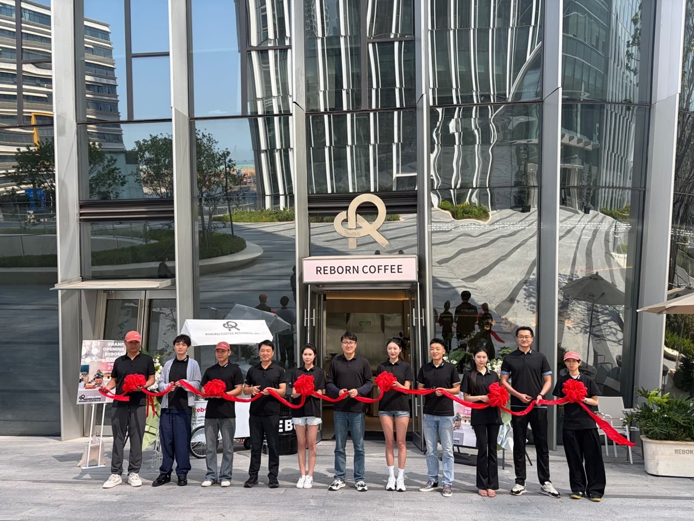 Reborn Coffee Opens Flagship Store on Tencent Campus in Shenzhen