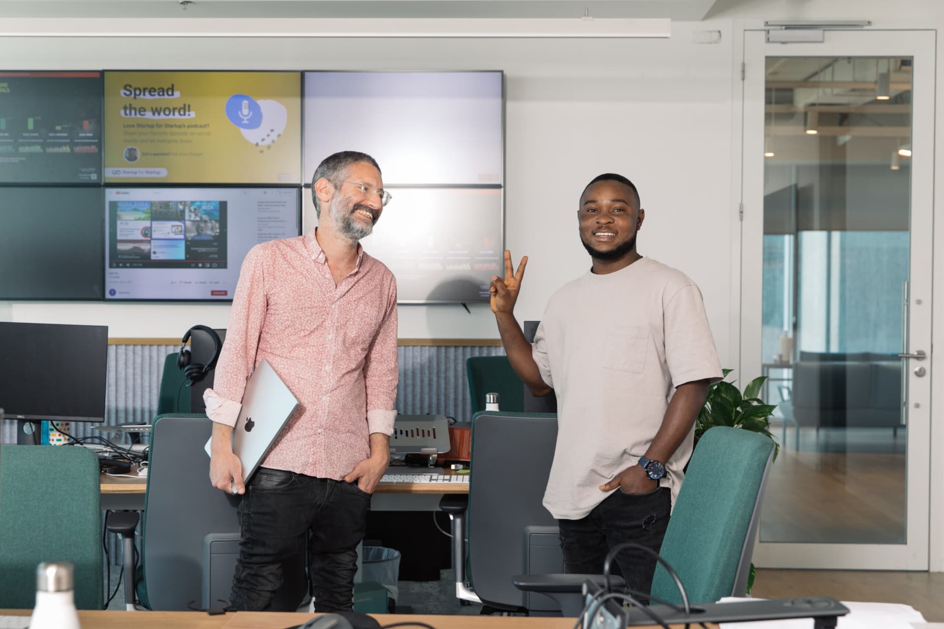 Hybrid Work Playbook for Monday.com Product and Engineering Teams