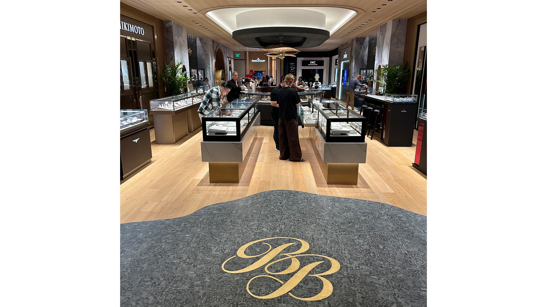 Ben Bridge Opens New Honolulu Boutique at Ala Moana, Expanding Hawaii Presence