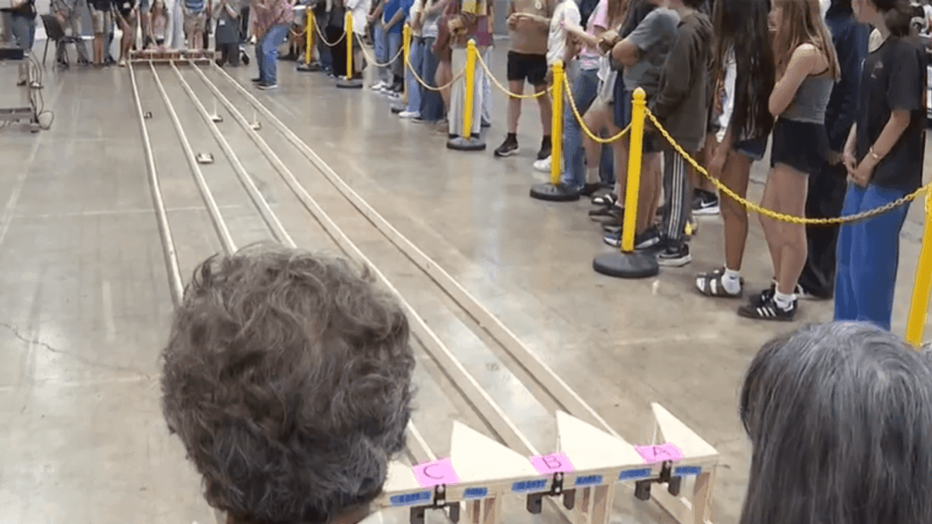 Lane County middle schoolers race self-built electric cars