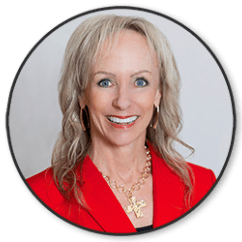 Colored Stone Necklaces Surge 39% in February as Design-Led Demand Climbs