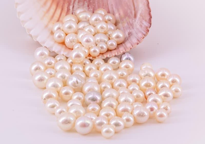 Japan Pearl Traders Find Growth in U.S., European Markets Beyond China