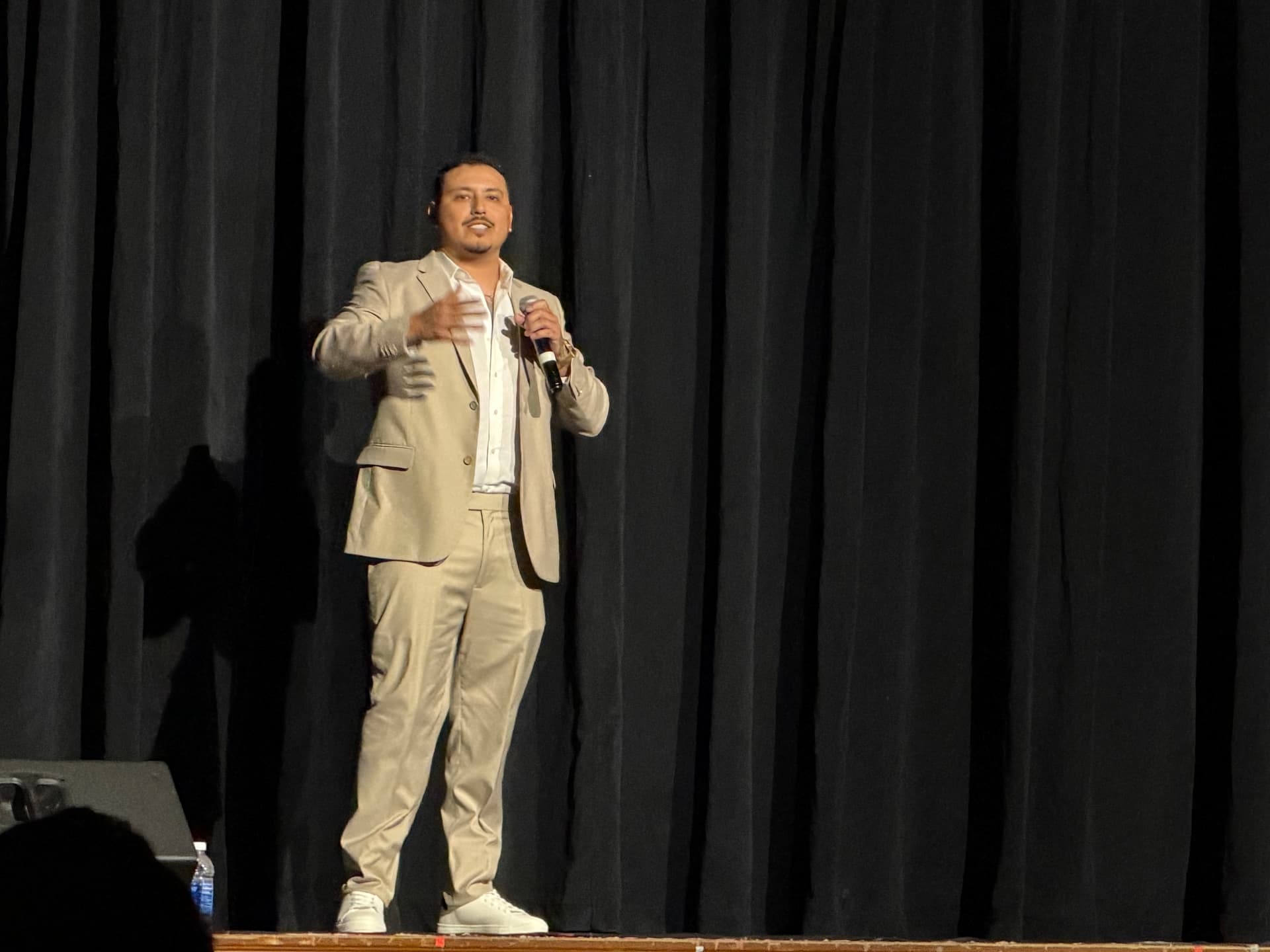 Yuma entrepreneurs network, learn at Building An Empire event