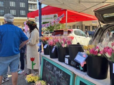Lawrence Farmers Market gets $100,000 grant to expand outreach and events