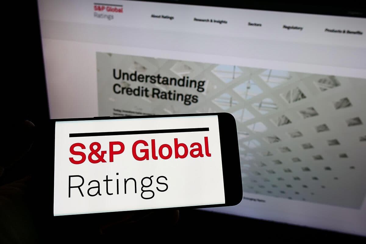 S&P Downgrades Botswana's Credit Rating as Diamond Market Weakness Strains Fiscal Outlook