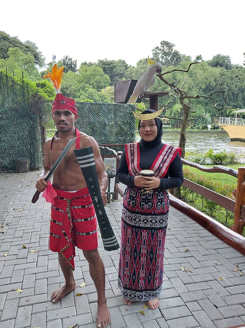 Partnership Protects Endangered Moluccan Cockatoos and Indigenous Culture in Seram