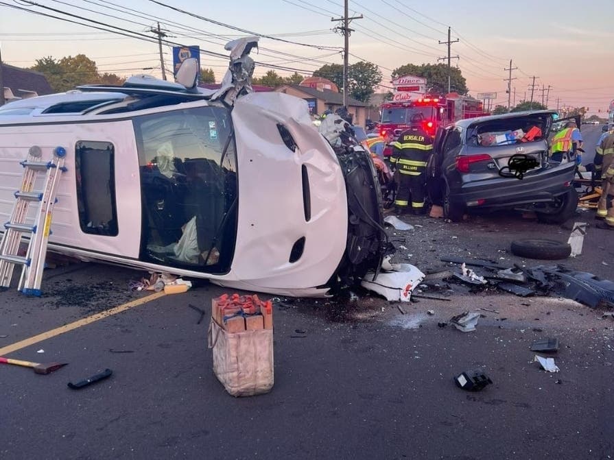 Two Dead, Road Shut After Early-Morning Three-Vehicle Crash on Card Sound Road