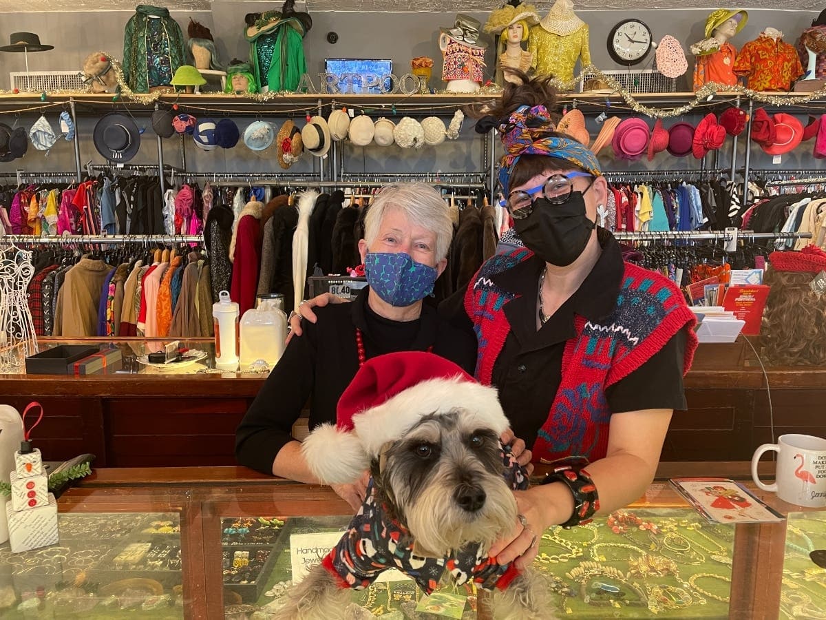 St. Petersburg Vintage Shop ARTpool Reports Business Uptick Amid Economic Uncertainty