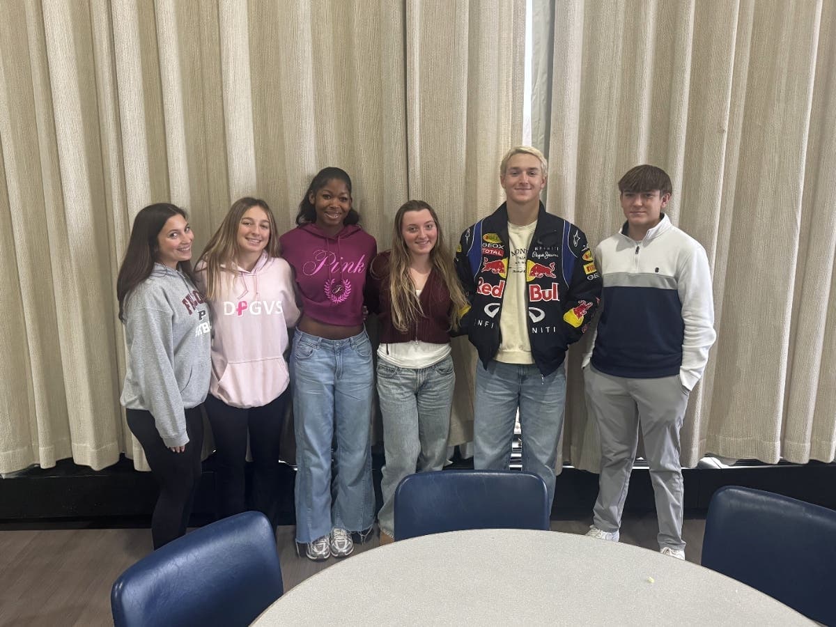 Six Deer Park student-athletes attend county leadership and mental health conference