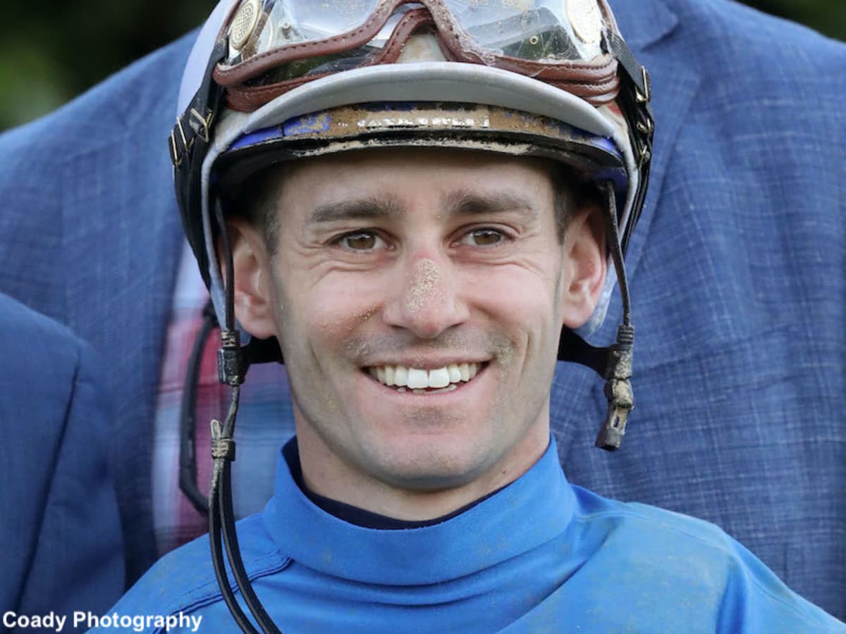 Desert Gate Wins Hot Springs Stakes in Gate-to-Wire Domination at Oaklawn