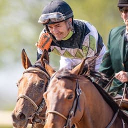A Fine Chardonnay Rallies From Last to Win Beaumont Stakes at Keeneland