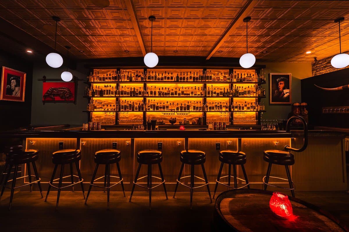 Alberta lets bars and restaurants serve alcohol starting at 6 a.m.