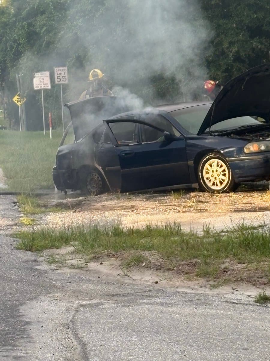 Towed vehicle fire briefly delays traffic on US 41 in Hernando County