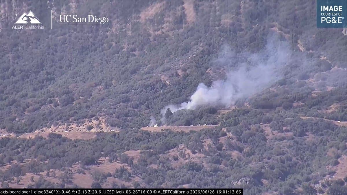 Dunlap fire burns near East Kings Canyon Road, prompts road closure
