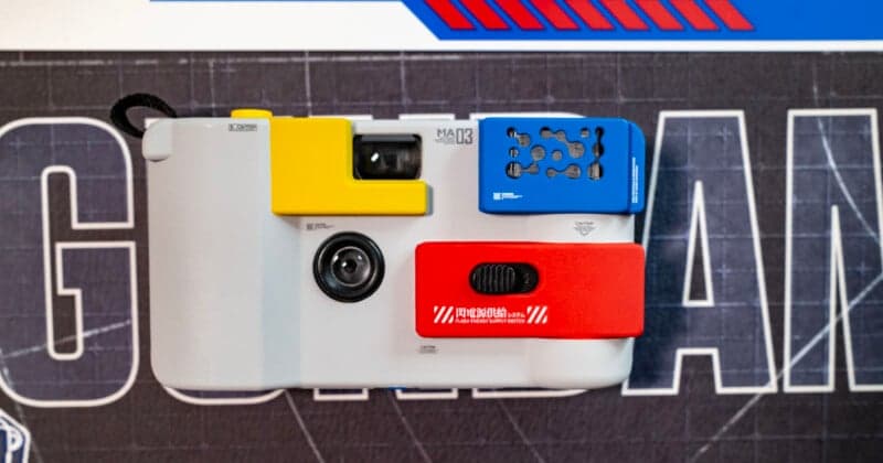 Hand-painted Gundam film camera blends analog photography and model culture