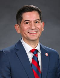 Fresno State president ousts five foundation board members in shake-up
