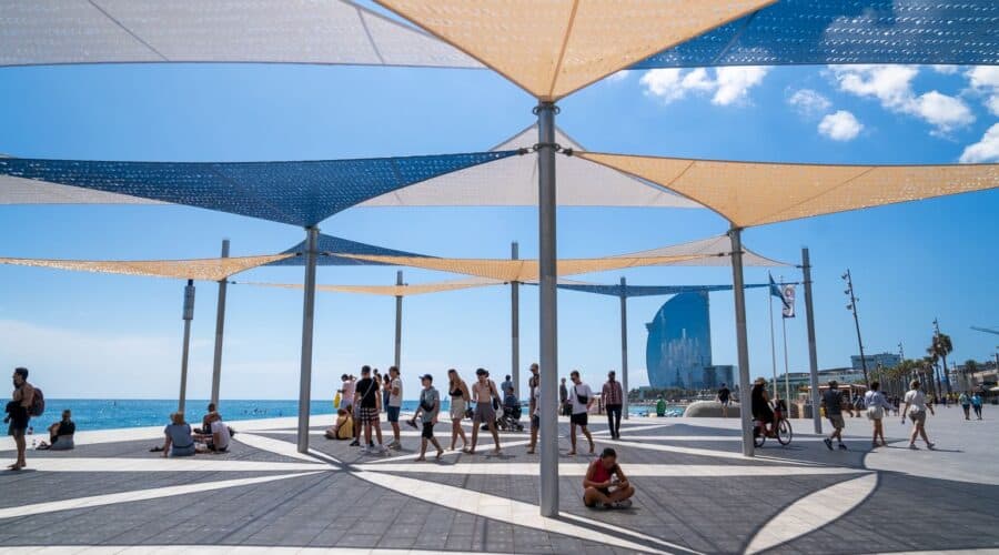 Barcelona orders heatwave protections for 32,000 city workers