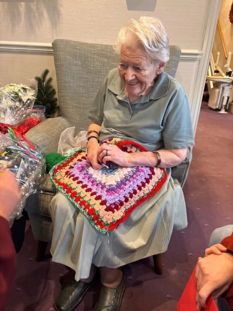 Blind crocheter gifts 100 blankets to thank hospital that saved her sight