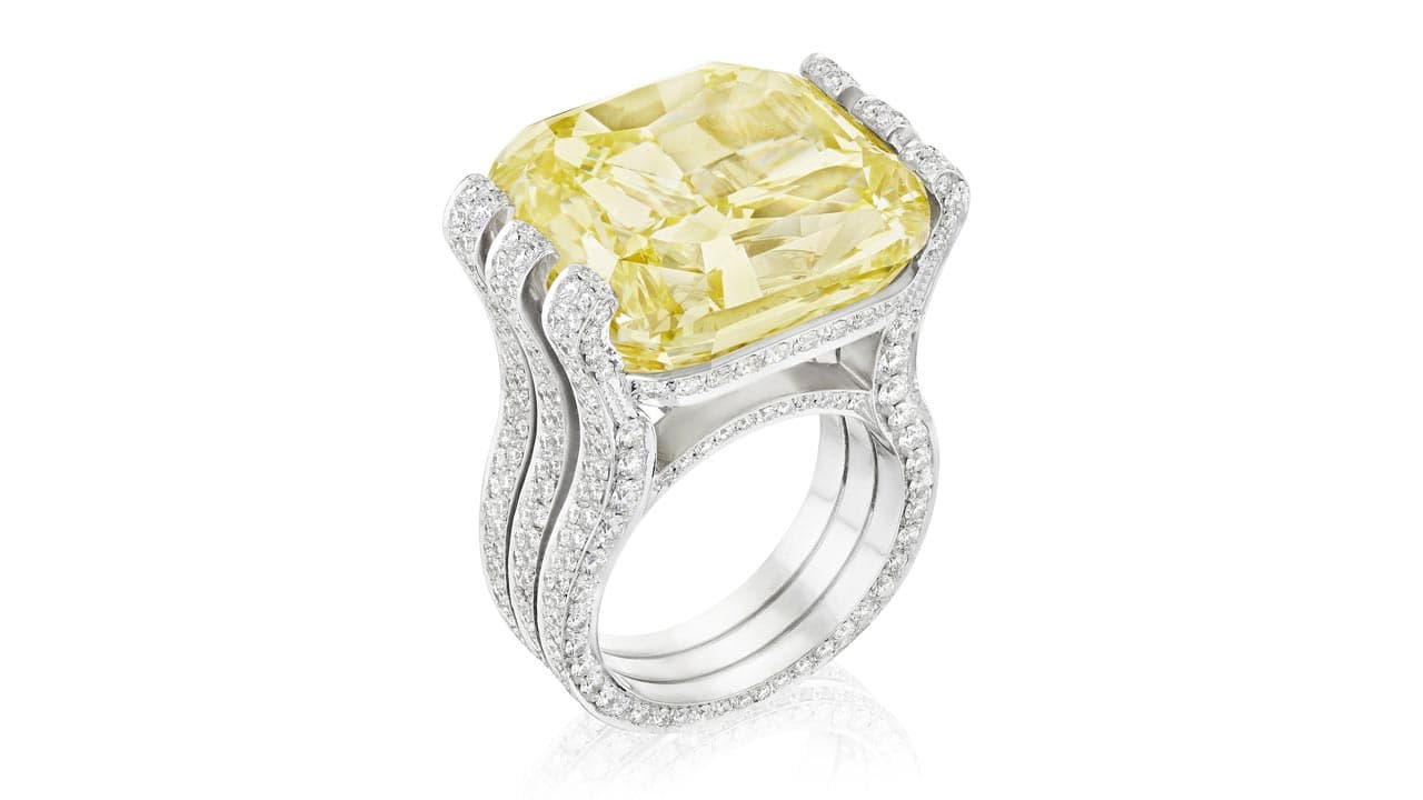 Bonhams leads New York jewel sale with 32-carat yellow diamond