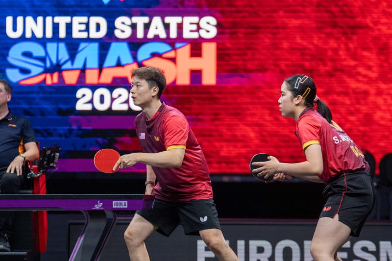 Liang and Moyland upset Singapore pair to reach U.S. Smash last 16